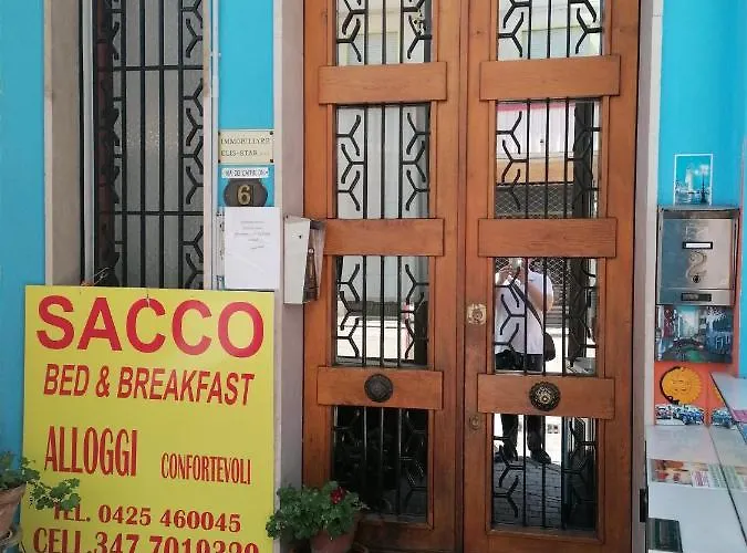 Sacco Alloggi فندق مبيت وإفطار روفيغو