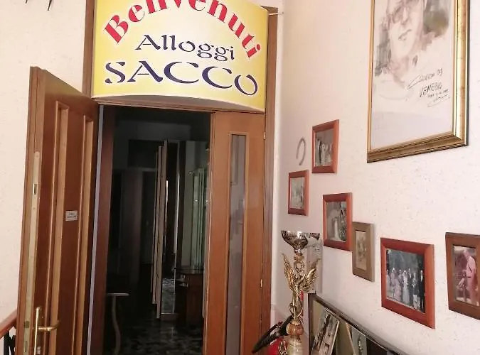 Sacco Alloggi 3*