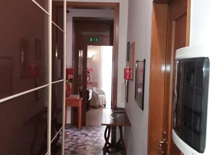 Sacco Alloggi 3* Rovigo