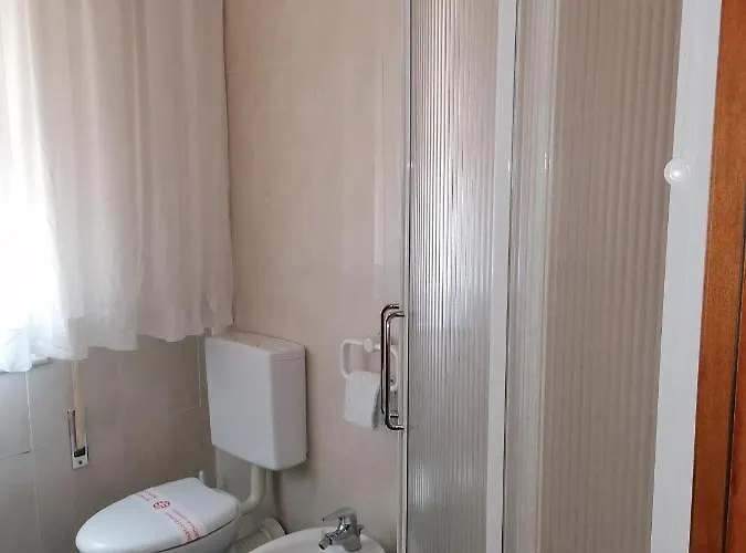 Bed & Breakfast Sacco Alloggi 3*